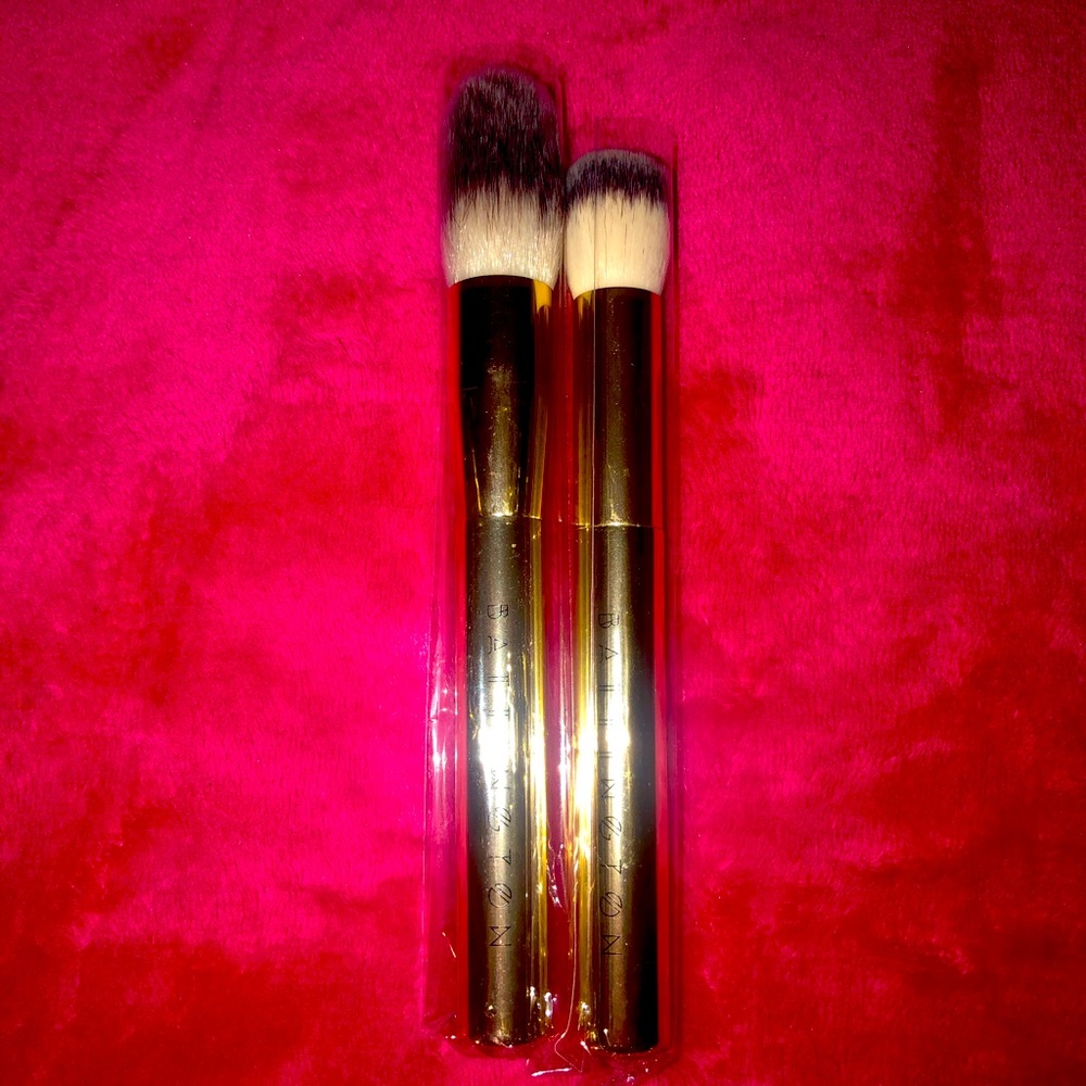 Makeup Brush set foundation/contour brushes